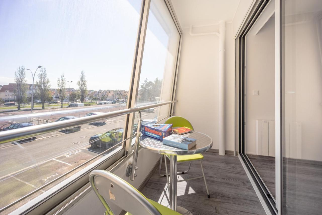 Les Vagues Apartment Courseulles-sur-Mer Bagian luar foto